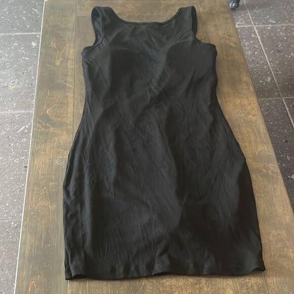 Popilush The Shapewear Dress Wide Straps Mini built in Shapewear - Picture 4 of 11